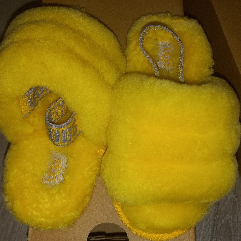 UGG T FLUFF SLIDE